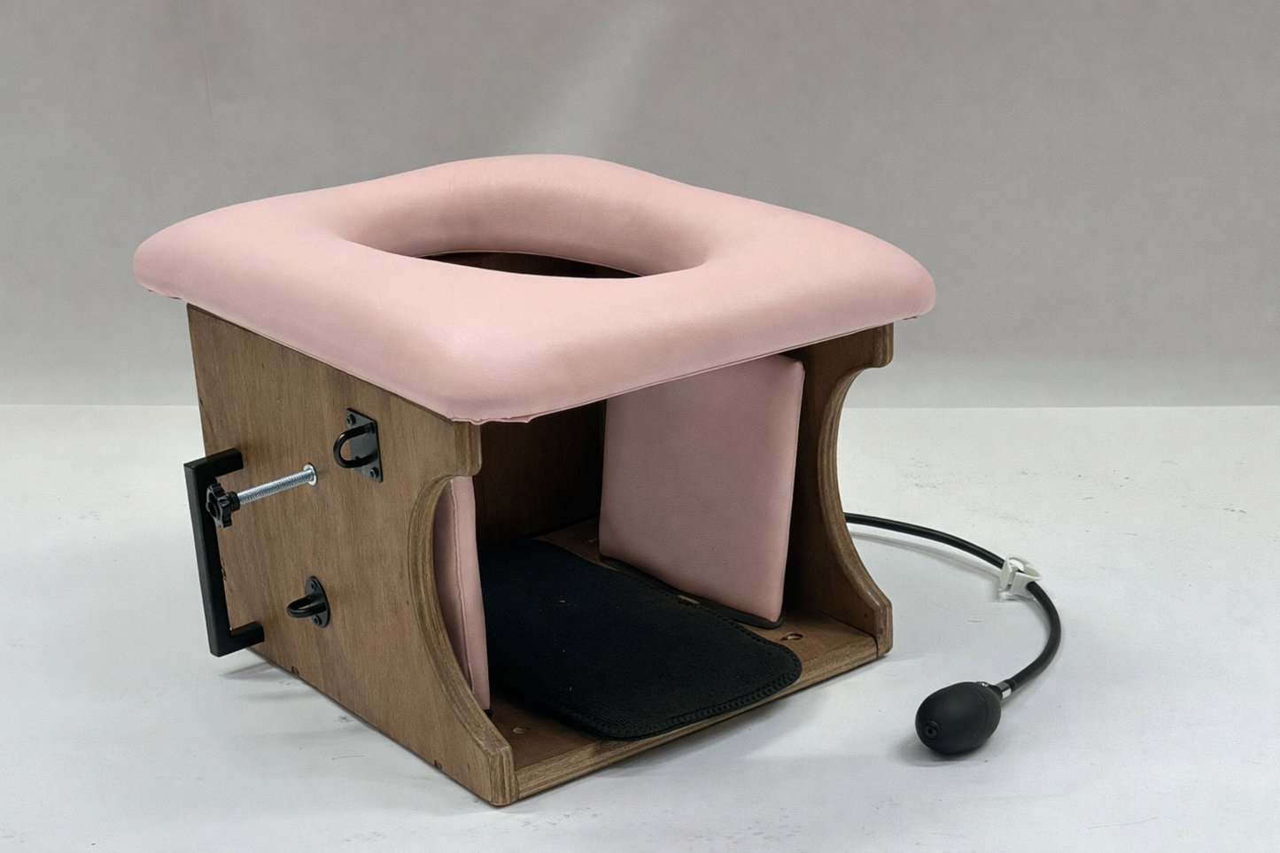 Smotherbox Queening Throne – Adjustable Sensory Control BDSM Chair (Brown/Pink)