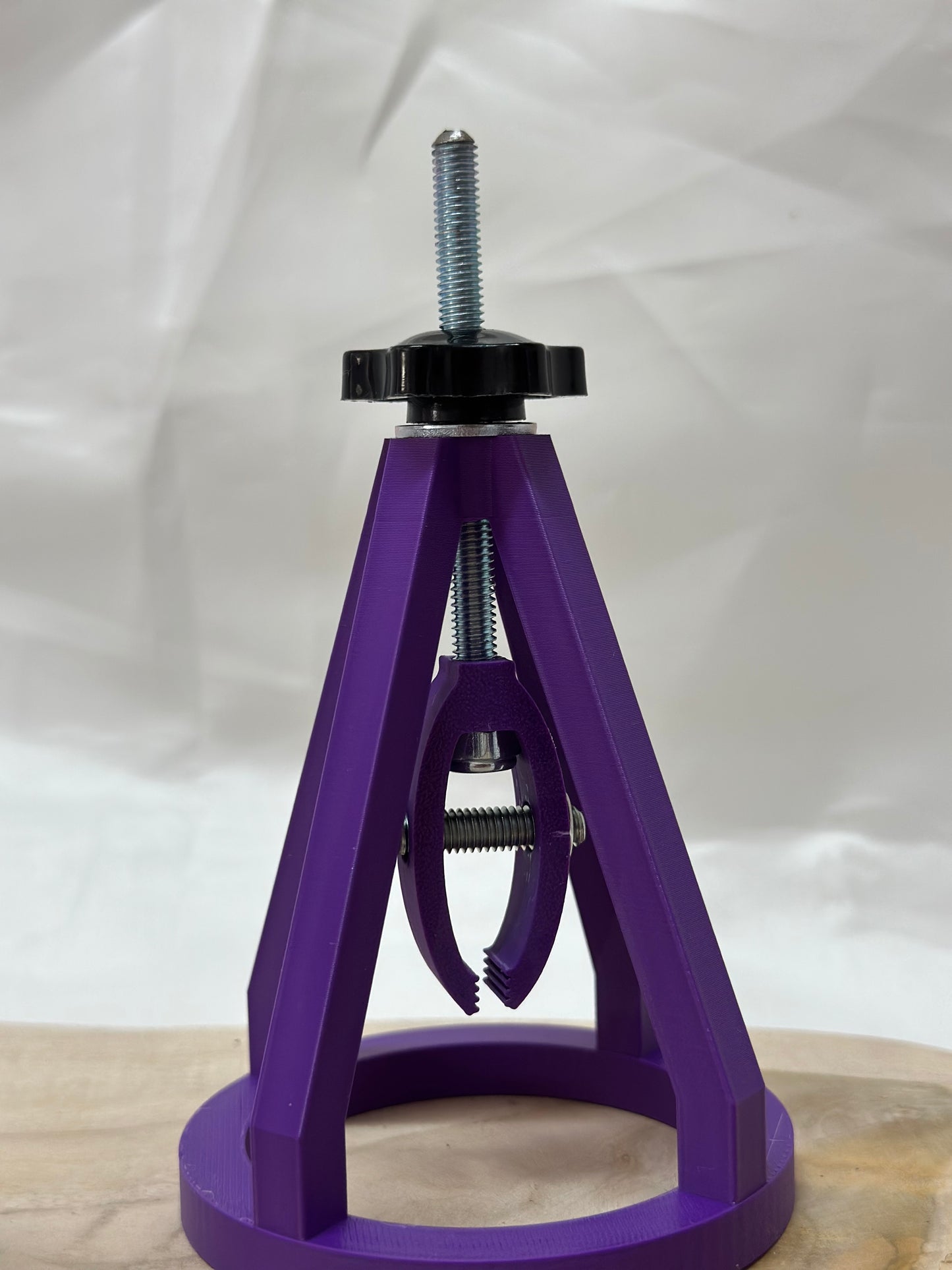 Adjustable nipple stretcher β PLA and metal BDSM sensory play accessory for extreme nipple stretching, suitable for all genders.