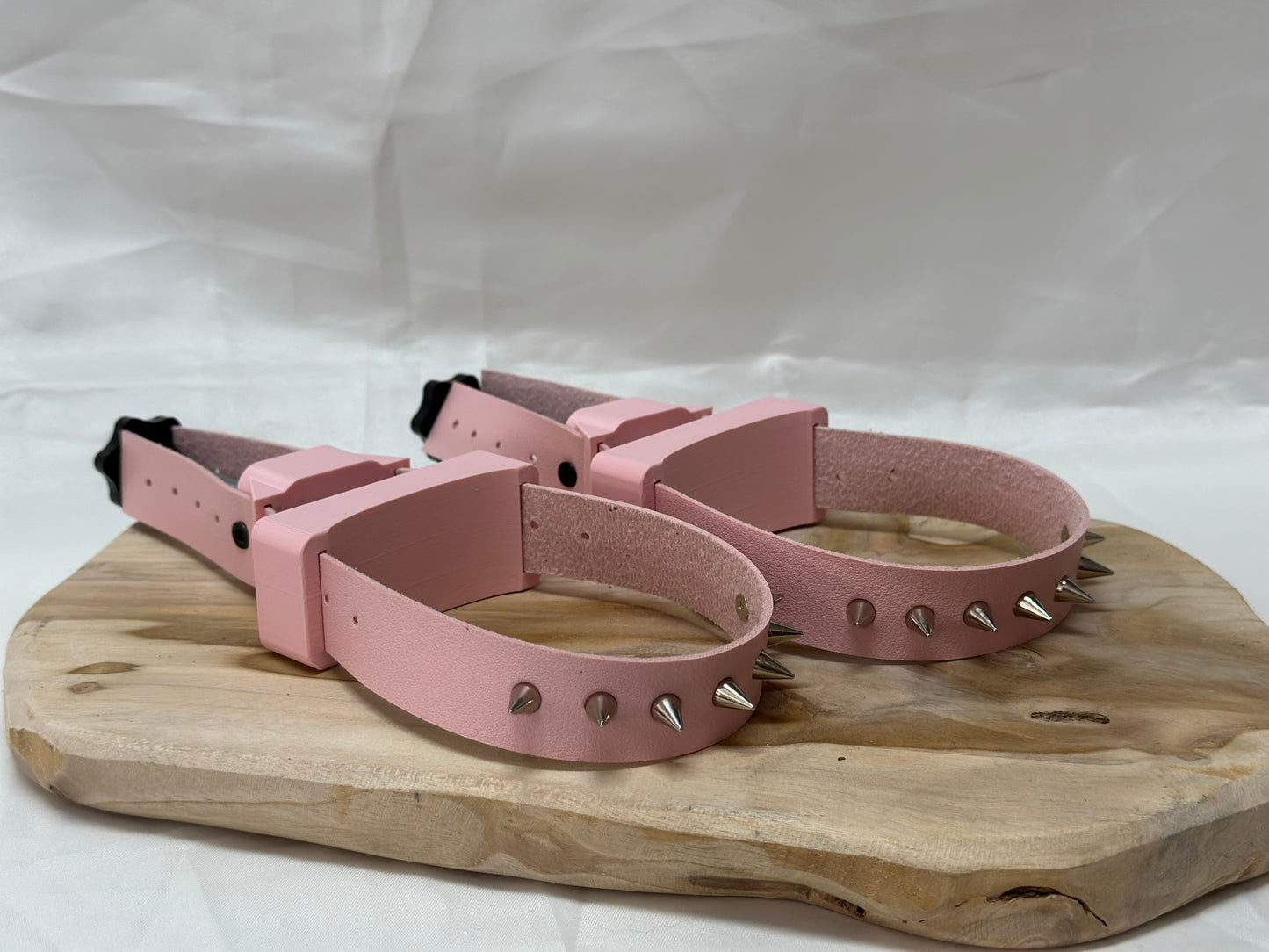 Adjustable BDSM breast bondage clamps made of PLA and metal – durable nipple clamps for sensory play, fetish gear, and bondage enthusiasts.