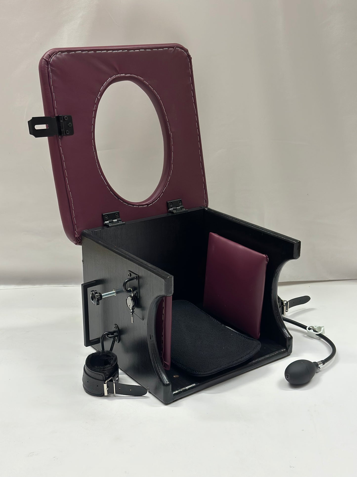 Black Smotherbox Queening Chair – Adjustable Sensory Deprivation BDSM Furniture