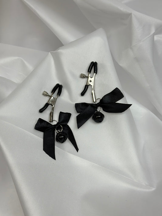 Adjustable metal nipple clamps with bows and bells