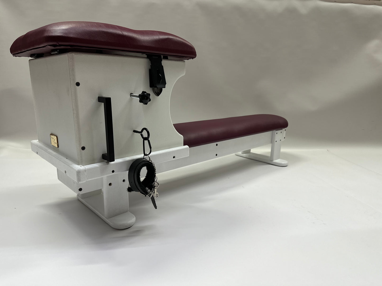 White Queening Chair - Luxurious Smotherbox & Bench Set for Oral Sex Enjoyment, Essential BDSM Dungeon Furniture, Perfect for Adventurous Lovers