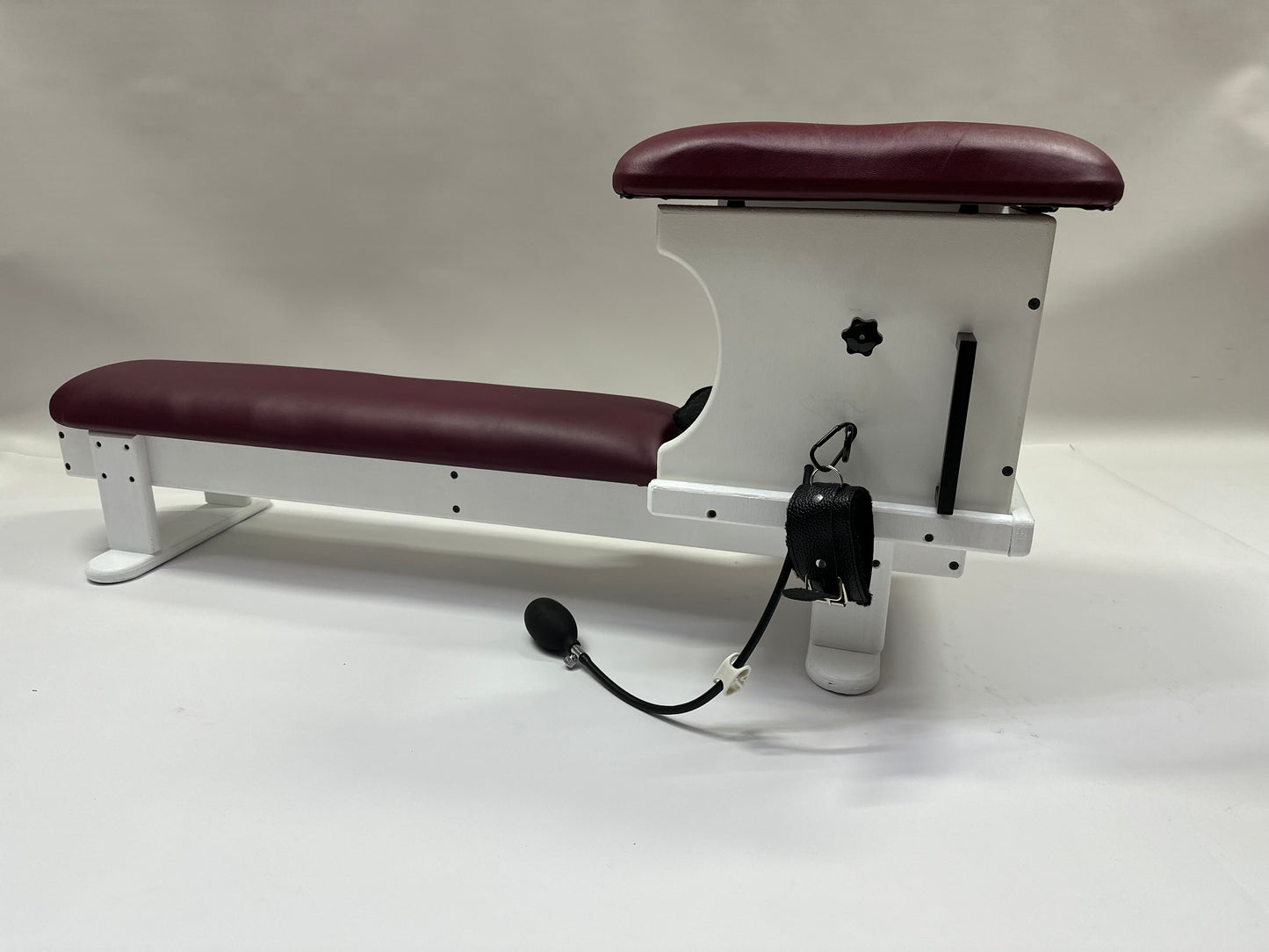 Adjustable smotherbox queening chair + bench for BDSM sensory deprivation
Padded smotherbox queening chair with integrated bench in white
Black smotherbox queening chair + bench with adjustable ventilation
Pink smotherbox queening chair + bench for solo or partner sensory play