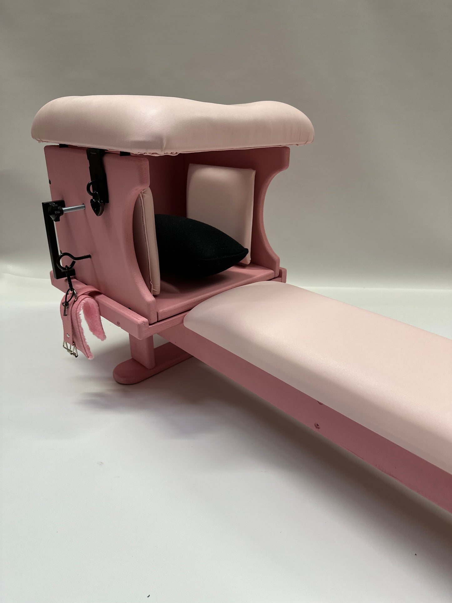 Pink Queening Chair - Luxurious Smotherbox & Bench Set for Oral Sex Enjoyment, Essential BDSM Dungeon Furniture, Perfect for Adventurous Lovers