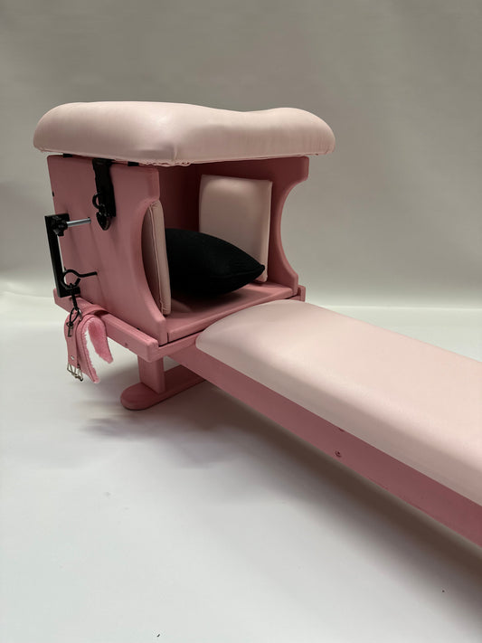 Adjustable smotherbox queening chair + bench for BDSM sensory deprivation
Padded smotherbox queening chair with integrated bench in white
Black smotherbox queening chair + bench with adjustable ventilation
Pink smotherbox queening chair + bench for solo or partner sensory play