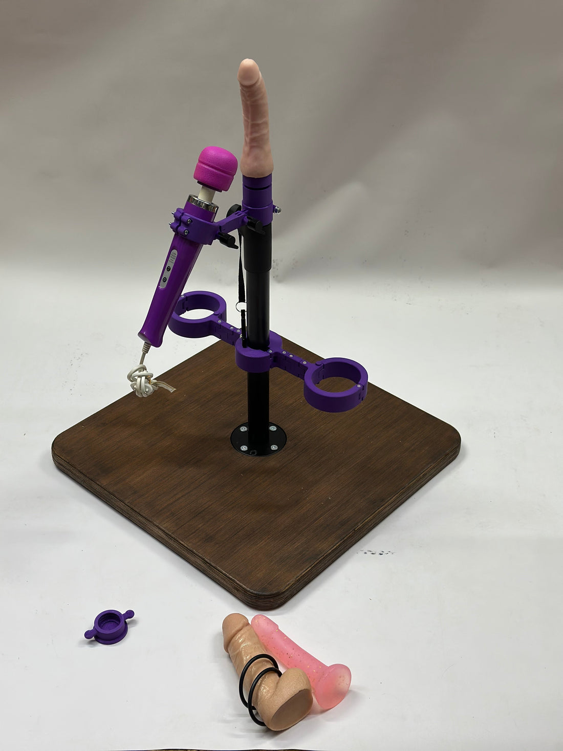 WHAT IS A RESTRAINT POLE?