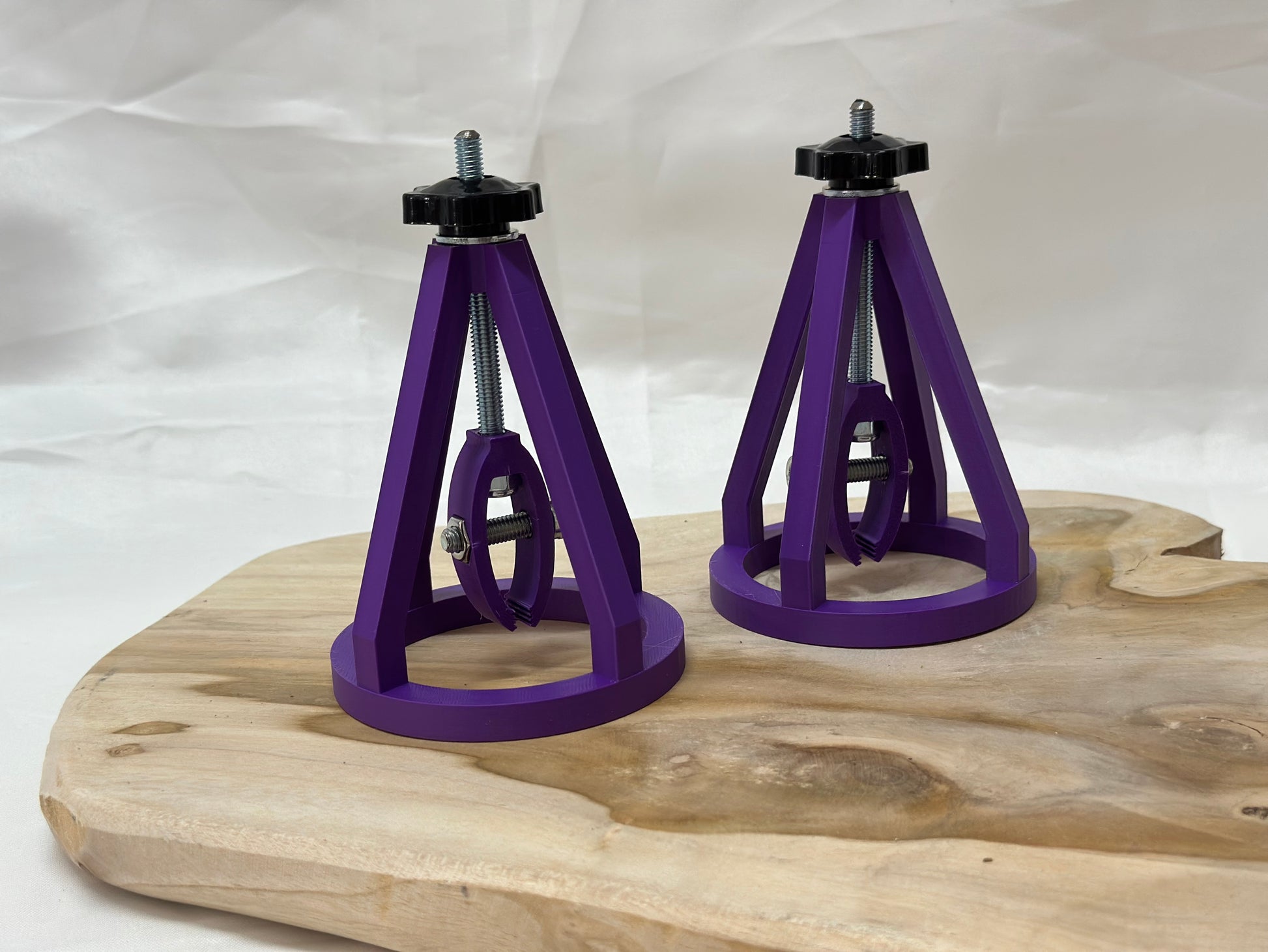 Adjustable nipple stretcher – PLA and metal BDSM sensory play accessory for extreme nipple stretching, suitable for all genders.