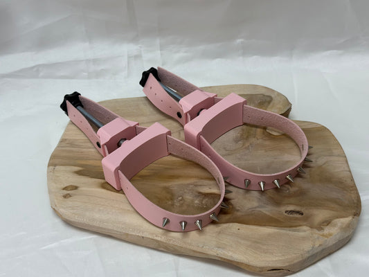 Adjustable BDSM breast bondage clamps made of PLA and metal – durable nipple clamps for sensory play, fetish gear, and bondage enthusiasts.