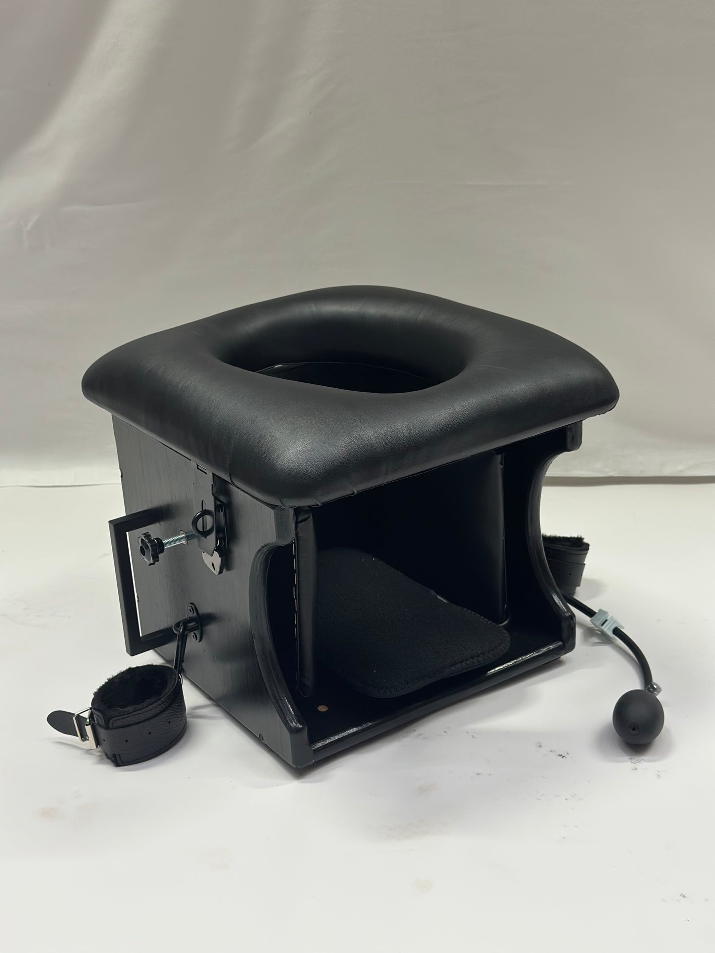 Smotherbox Queening Throne – Luxury Sensory Control BDSM Chair (Black)