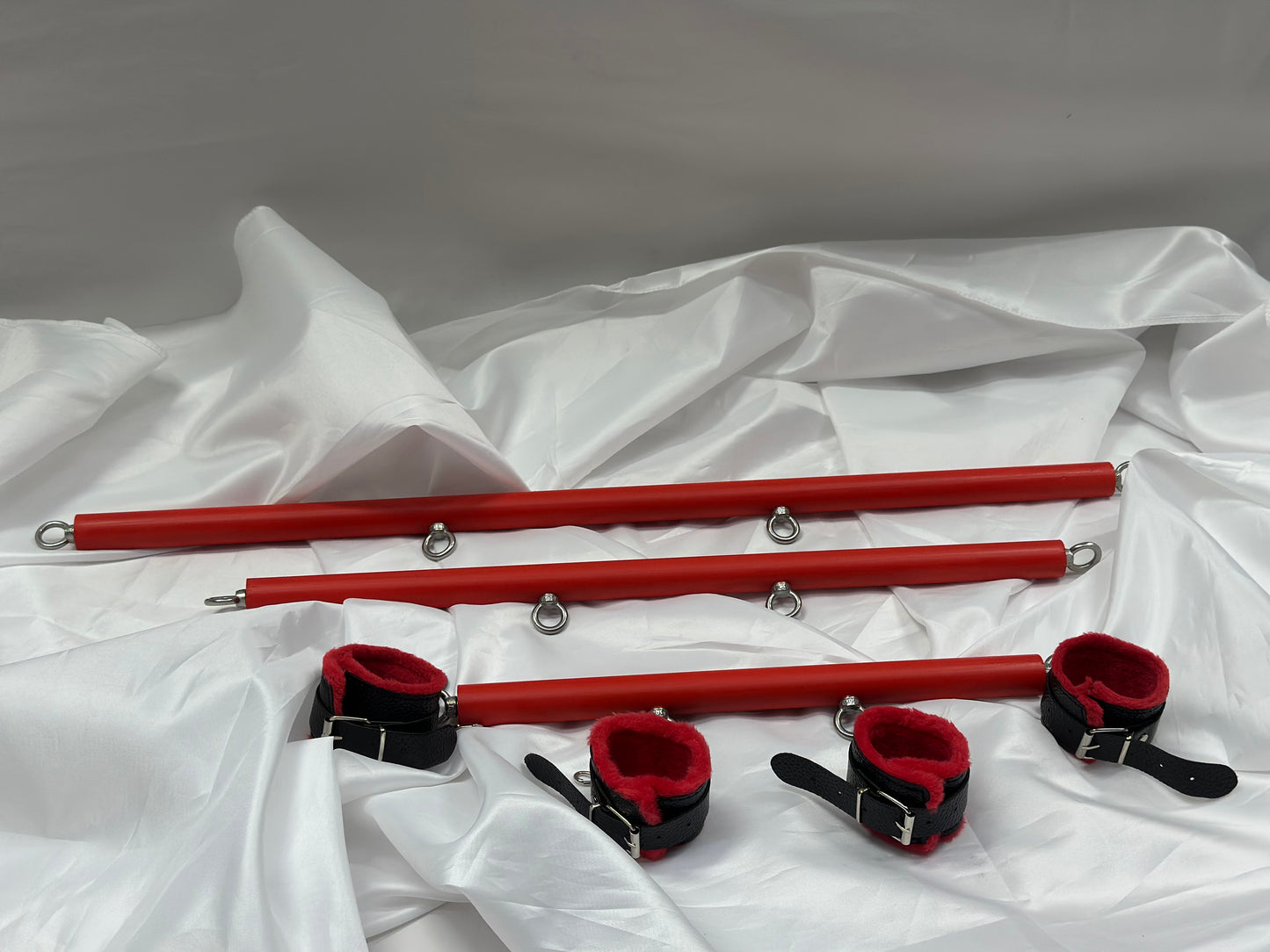 Red Wooden Spreader Bar – Solid Wood BDSM Bondage Restraint with Metal Hardware (40 / 60 / 80 cm)