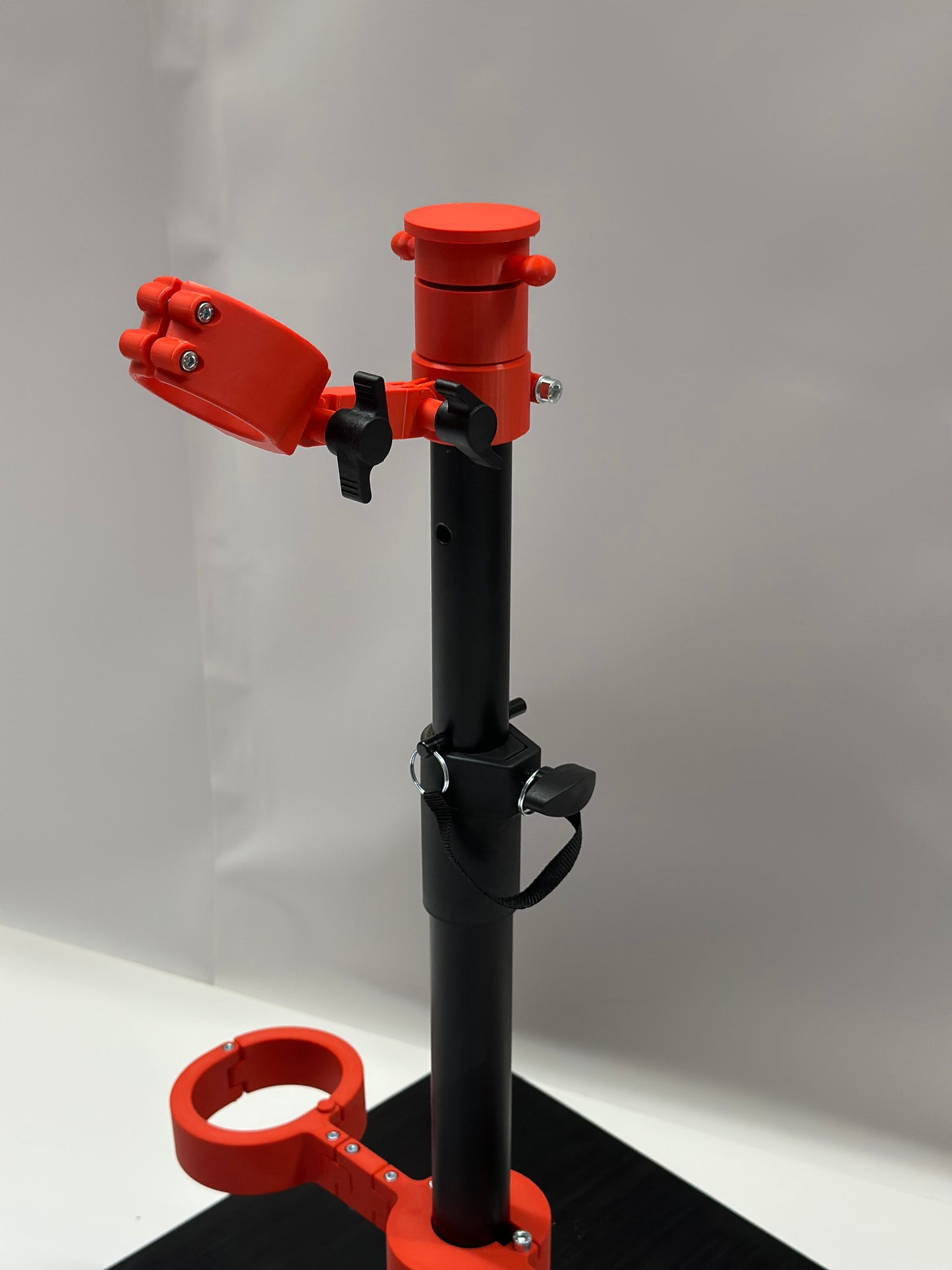 Black One Bar Prison Restraint Pole – Modular BDSM Positioning System with Hardwood Base