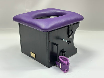 Smotherbox Queening Throne – Adjustable Sensory Control BDSM Chair (Black/Purple)