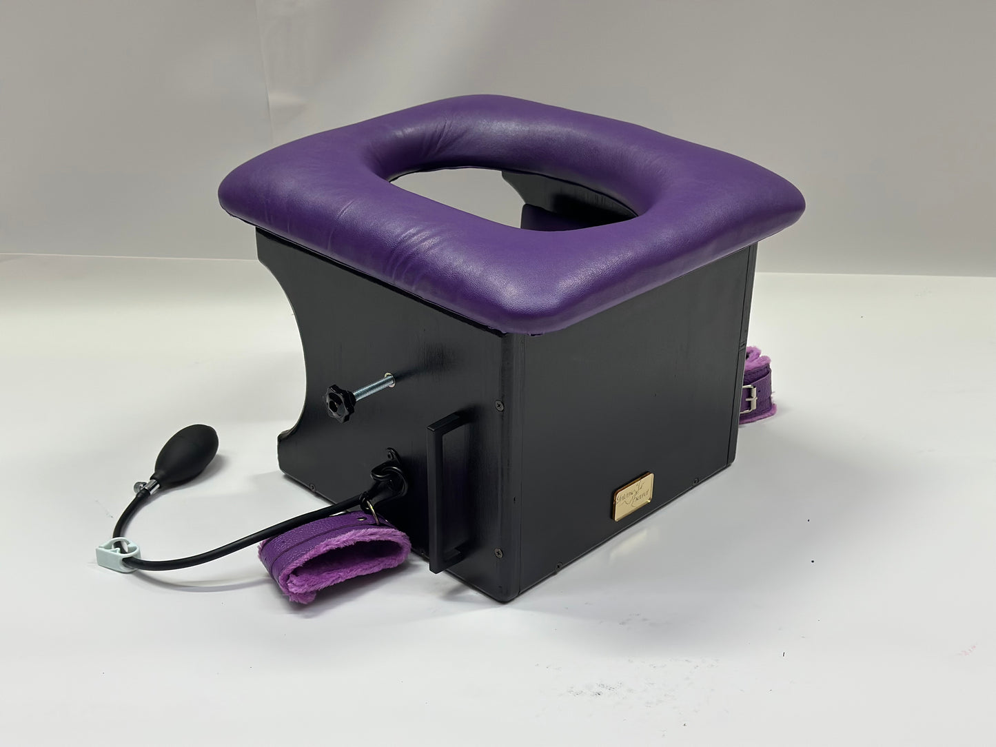 Smotherbox Queening Throne – Adjustable Sensory Control BDSM Chair (Black/Purple)