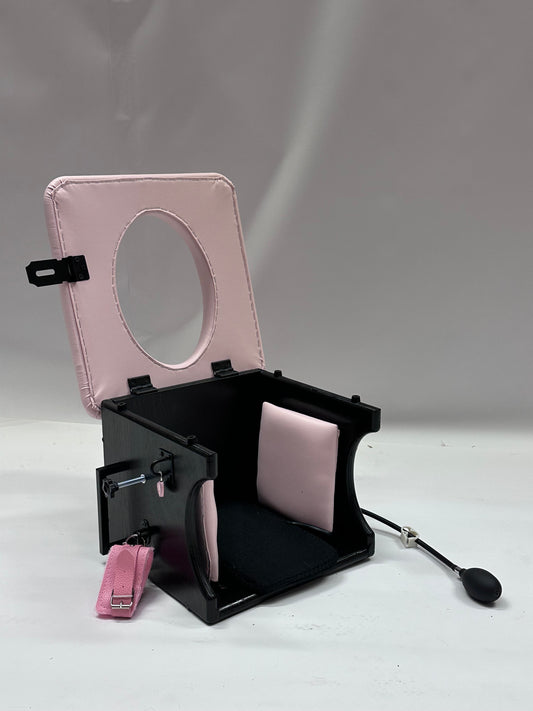 Smotherbox Queening Throne – Adjustable Sensory Control BDSM Chair (Black/Pink)