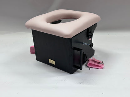 Smotherbox Queening Throne – Adjustable Sensory Control BDSM Chair (Black/Pink)