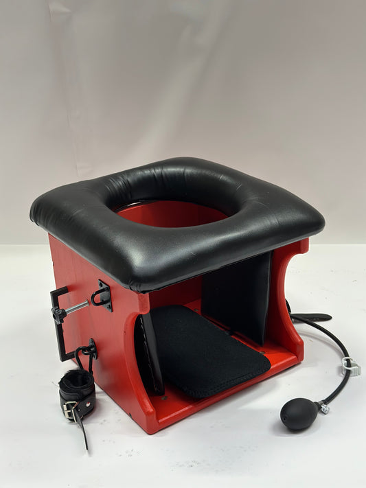 Smotherbox Queening Throne – Adjustable Sensory Control BDSM Chair (Red/Black)