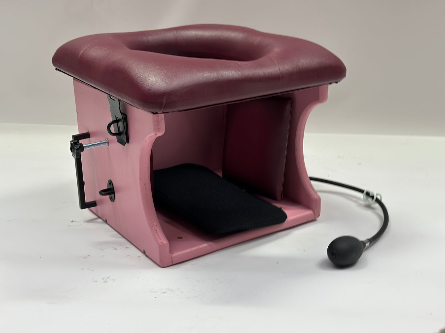 Smotherbox Queening Throne – Luxury Sensory Control BDSM Chair (Pink)