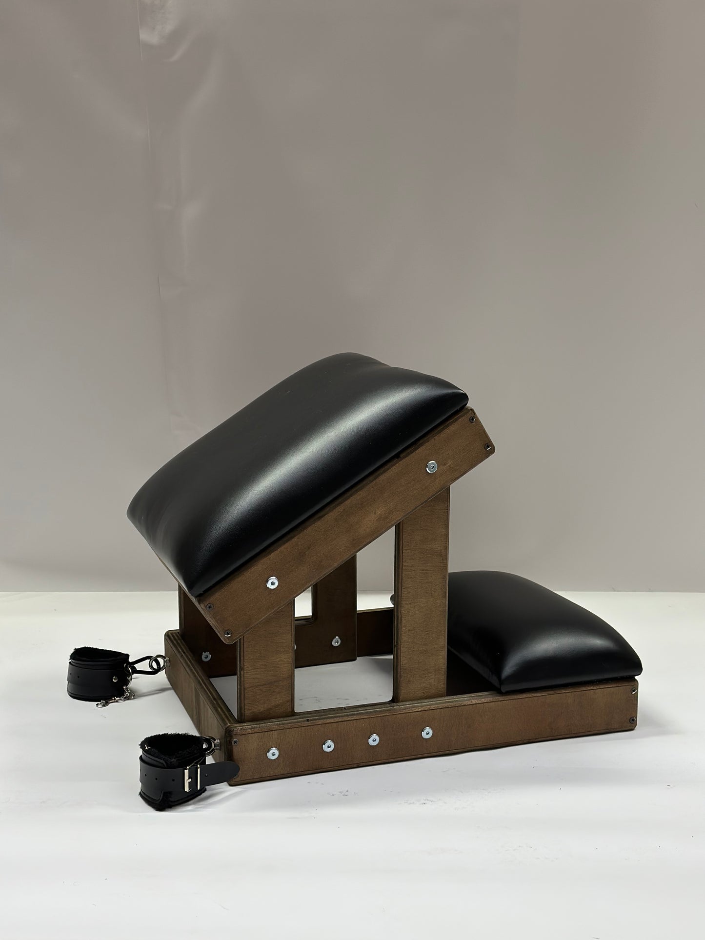 Hardwood Kneeling Bench – Luxury Padded BDSM Positioning Bench with Restraints (Brown/Black)