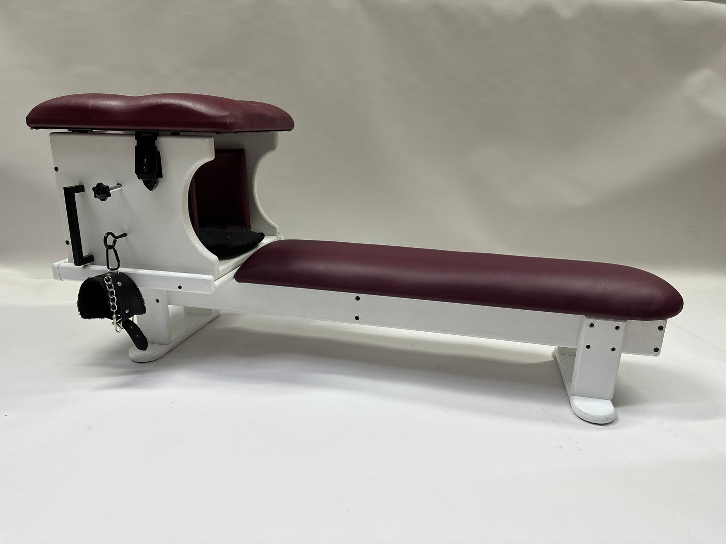 White Queening Chair - Luxurious Smotherbox & Bench Set for Oral Sex Enjoyment, Essential BDSM Dungeon Furniture, Perfect for Adventurous Lovers
