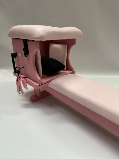 Adjustable smotherbox queening chair + bench for BDSM sensory deprivation

Padded smotherbox queening chair with integrated bench in white

Black smotherbox queening chair + bench with adjustable ventilation

Pink smotherbox queening chair + bench for solo or partner sensory play