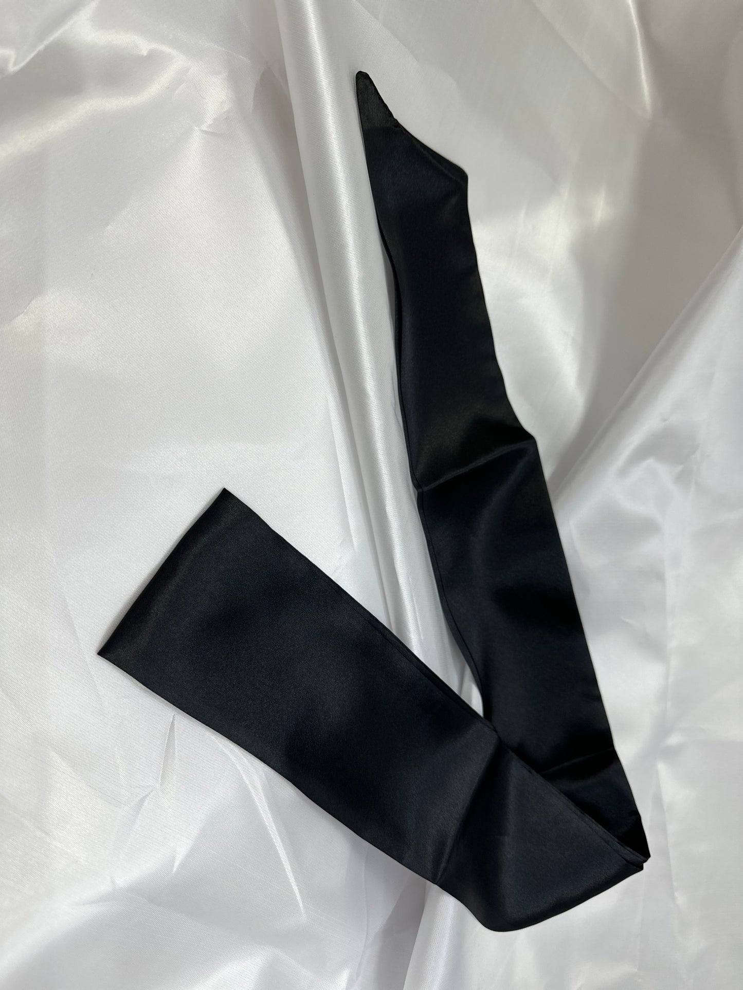 Black Luxury Silk Blindfold – Soft, Sensual & Comfortable for Sleep & Sensory Play