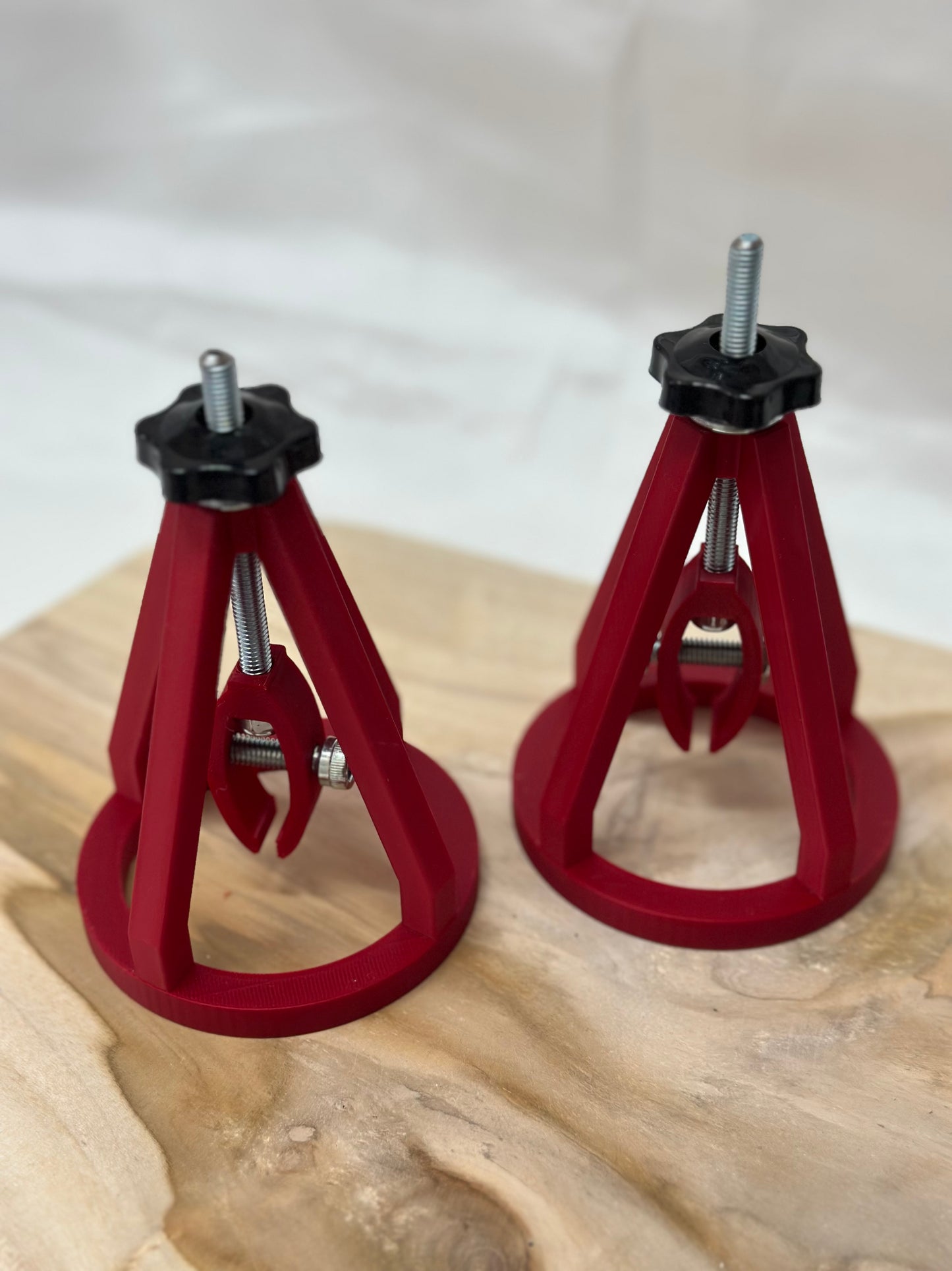 Adjustable nipple stretcher – PLA and metal BDSM sensory play accessory for extreme nipple stretching, suitable for all genders.