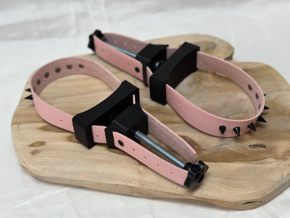 Adjustable BDSM breast bondage clamps made of PLA and metal – durable nipple clamps for sensory play, fetish gear, and bondage enthusiasts.