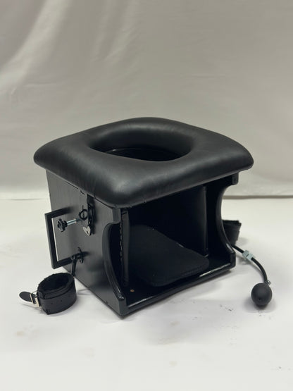 Smotherbox Queening Throne – Luxury Sensory Control BDSM Chair (Black/Black)